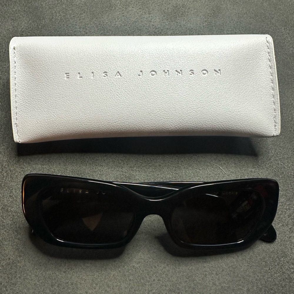 Elisa Johnson Cookie gloss black sunglasses. NWT. Case & new cloth incl.⬇️meas. - Picture 6 of 9